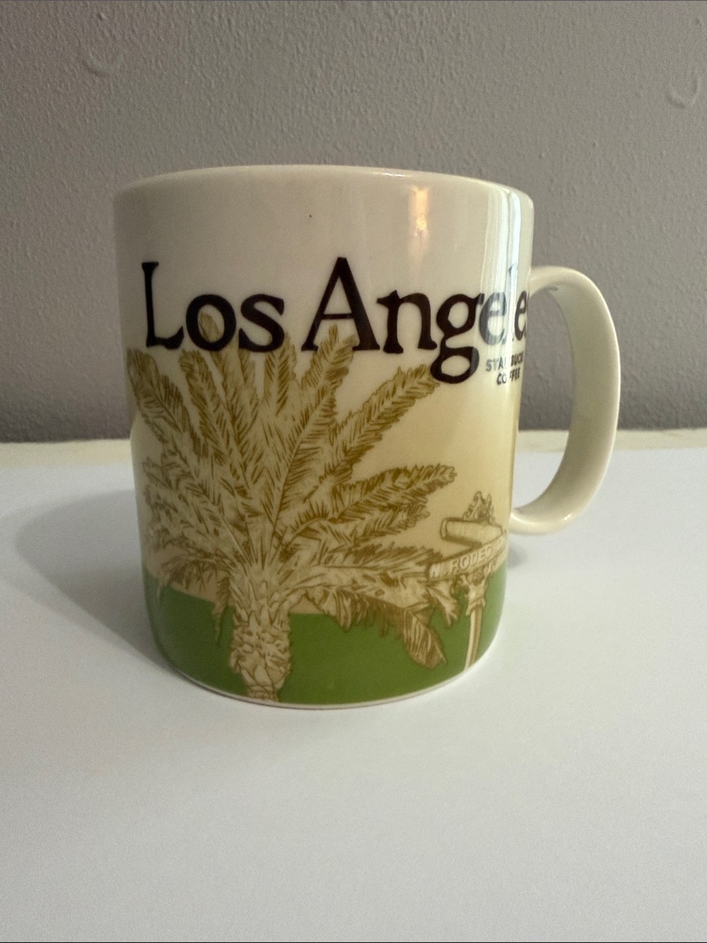 Starbucks Los Angeles 2012 Collector Mug 16 oz Green Cream LA City Mug